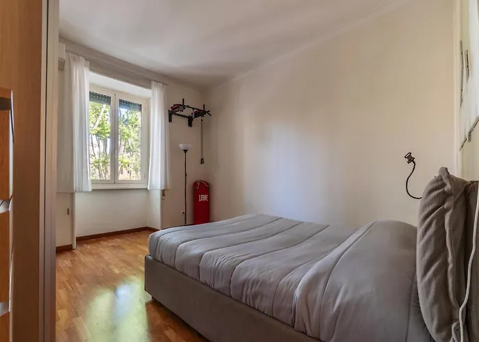 Guesthost - Rione Prati Comfy Apartamento *