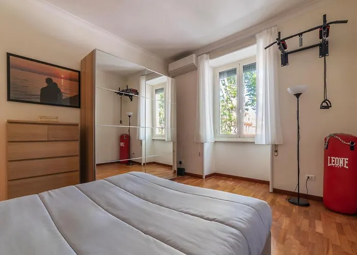 Guesthost - Rione Prati Comfy Apartamento