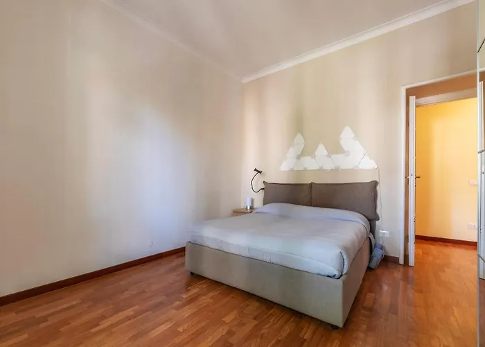 Guesthost - Rione Prati Comfy Apartamento *