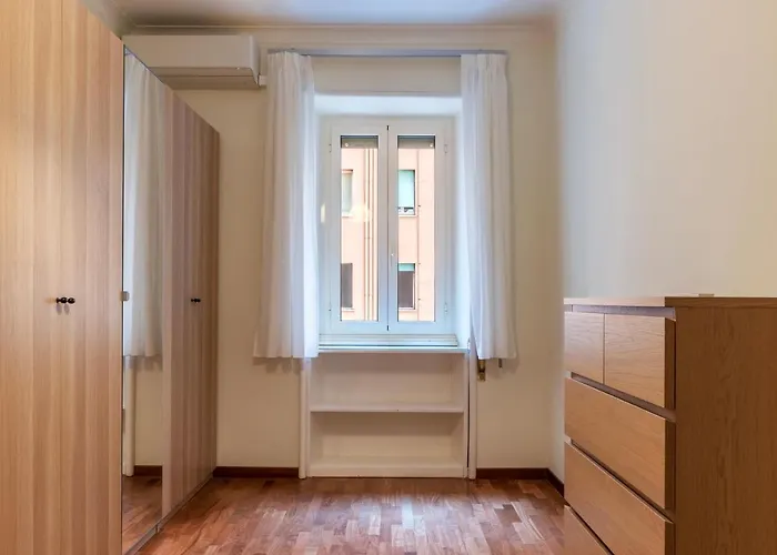 Guesthost - Rione Prati Comfy Apartamento